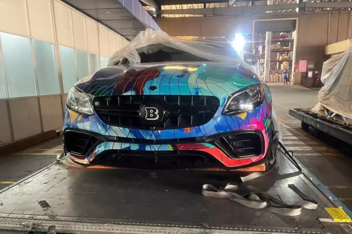 Chỉ còn hơn 1 tuần nữa là hành trình siêu xe lớn nhất thế giới Gumball 3000 2024 diễn ra ở Việt Nam, với địa điểm xuất phát sẽ là đại lộ Lê Lợi, quận 1, TPHCM, nơi hứa hẹn sẽ thu hút hàng trăm siêu xe từ khắp nơi trên thế giới cùng hàng nghìn người đổ về tham dự.
