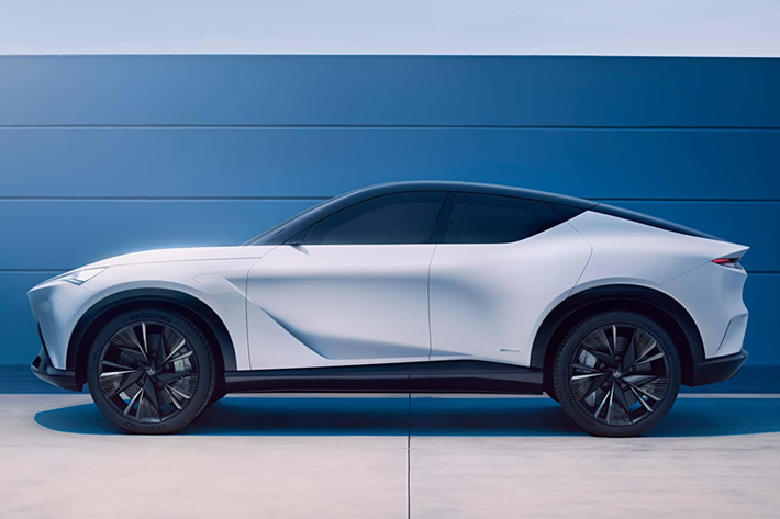 Mẫu Concept này không có thông số kỹ thuật nhưng như đã đề cập và đây sẽ là mẫu xe điện đầu tiên của Acura chạy trên nền tảng EV chuyên dụng đầu tiên của hãng. Chiếc SUV này cũng sẽ được sản xuất tại EV Hub của Honda ở Marysville, Ohio.