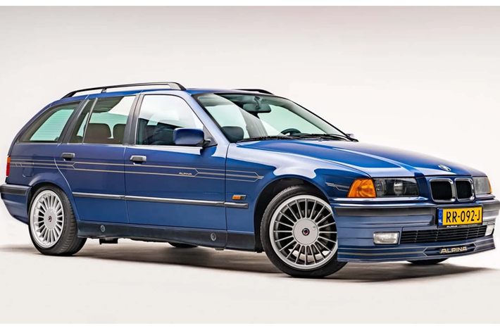 Thay vì hướng đến hiệu năng vượt trội, Alpina nâng cao diện mạo của một chiếc BMW. Những chiếc xe này nhanh hơn các mẫu xe BMW tiêu chuẩn nhưng không mạnh bằng BMW M. Mẫu xe Alpina B3 3.2 1996 được nâng cấp dựa trên dòng E36 này là một trong những mẫu xe hoàn hảo hiện tại.