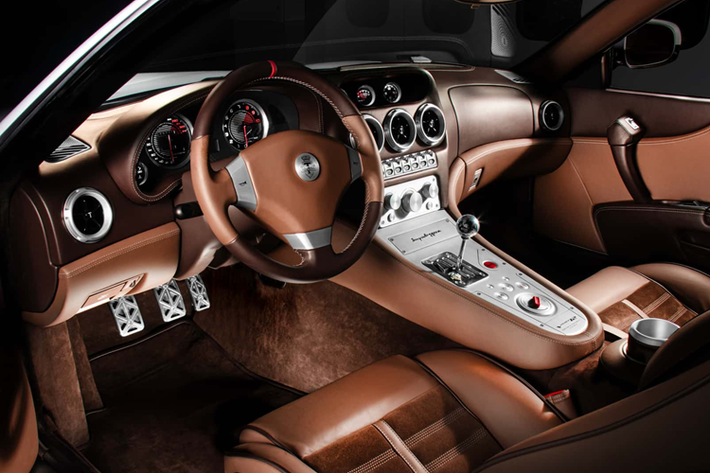 Với những nâng cấp này, chiếc xe Veloce12 mất 4,4 giây để có thể tăng tốc từ 0 – 100 km/h. Tốc độ tối đa của xe có thể đạt mức 320 km/h. Xe được trang bị bộ mâm độ với thiết kế tinh xảo kết hợp với hệ thống phanh Brembo hiệu suất cao, giúp xe có lực phanh tốt hơn.