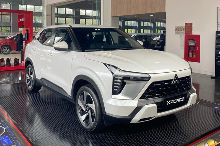 Nửa đầu năm 2024, Mitsubishi Xforce đang là sản phẩm bán chạy nhất phân khúc SUV đô thị cỡ B và B+, với lũy kế doanh số đạt 3.890 xe. Đuổi sát phía sau là Toyota Yaris Cross với tổng cộng 3.750 chiếc.