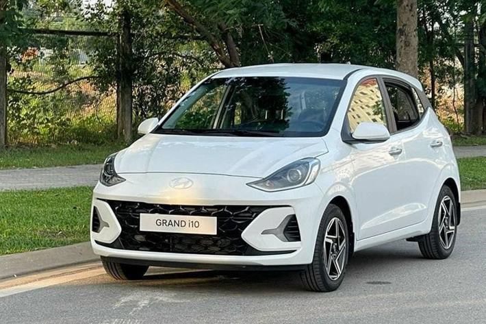 Theo tìm hiểu, nhiều đại lý Hyundai hiện đã đăng tải thông tin thời gian ra mắt của mẫu hatchback hạng A - Grand i10 2024 tại thị trường Việt Nam. Mẫu xe Hyundai Grand i10 2024 mới sẽ được giới thiệu tới người tiêu dùng Việt vào ngày 15/6 tới đây.