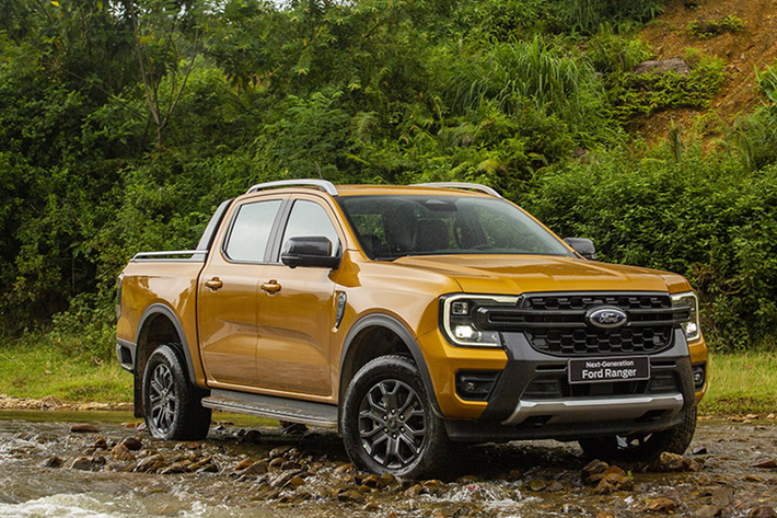 4. Ford Ranger: 16.085 xe Năm 2023 có tổng cộng 16.085 xe Ford Ranger được bán ra, kết quả này đã giúp “ông vua bán tải” đứng ở vị trí thứ 4, cao hơn một bậc so với năm 2022. Trong đó riêng tháng 12 hãng xe Mỹ đã bán ra 1.912 xe. Hiện nay, Ranger vẫn chiếm thị phần tuyệt đối trong phân khúc bán tải nước ta.
