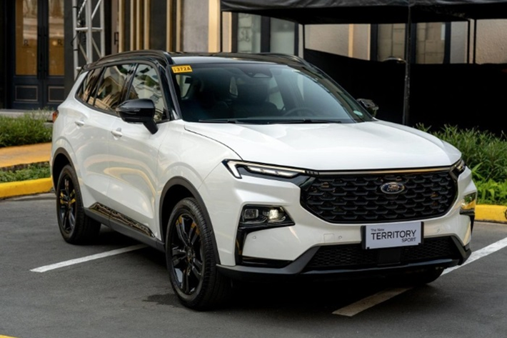 Trước đó, Ford Territory Sport 2025 mới cũng từng được giới thiệu tại 2 quốc gia khác trong khu vực Đông Nam Á là Philippines và Campuchia. Chính vì thế, dù chưa được Ford Việt Nam xác nhận, nhưng khả năng thông tin trên là hoàn toàn có cơ sở.