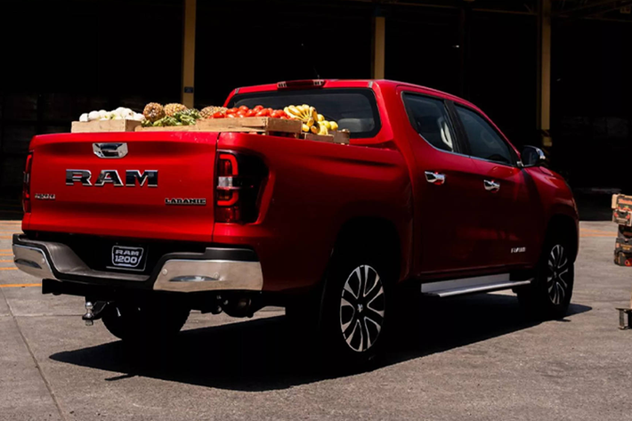 Ram 1200 sẽ phải đối mặt với sự cạnh tranh gay gắt tại thị trường Mexico, đối đầu với những đối thủ đã có tên tuổi như Ford Ranger Toyota Hilux, Chevrolet S10, Nissan Frontier…