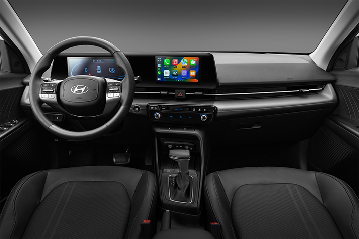 Riêng Mitsubishi Attrage được hỗ trợ 100% lệ phí trước bạ, cộng thêm quà tặng như ăng-ten vây cá, 1 năm bảo hiểm vật chất hoặc camera lùi. Ngoài Accent, Hyundai Thành Công còn áp dụng chương trình khuyến mãi tương tự cho 4 mẫu xe khác, bao gồm Custin, Elantra, Venue và Grand i10.