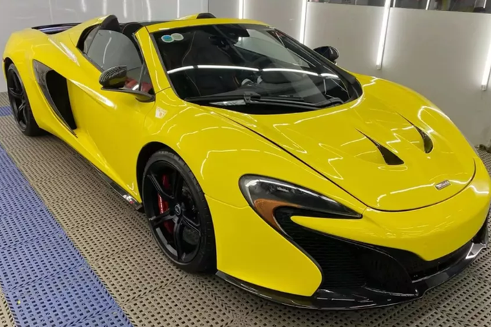 Mới đây, thông tin rao bán một chiếc siêu xe mui trần McLaren 650S Spider đầu tiên về Việt Nam mang biển kiểm soát 30K-708.01 với giá hơn 7 tỷ đồng, đã nhận được sự quan tâm không nhỏ của cộng đồng mạng, cũng như giới mê xe trong nước.