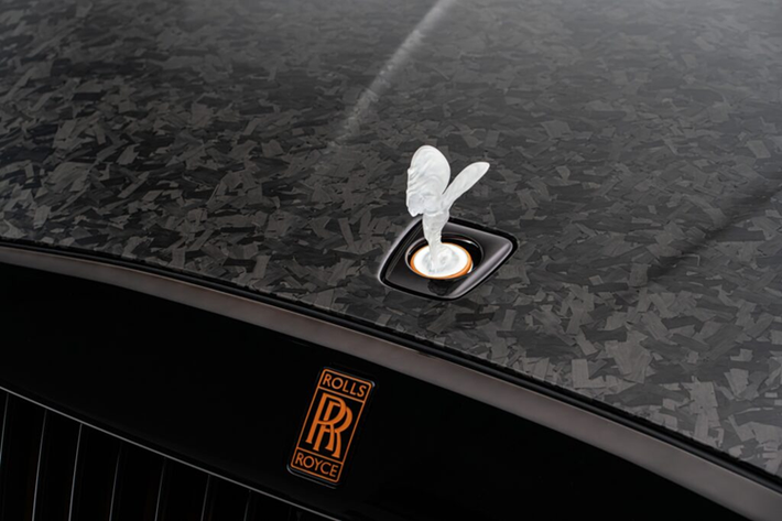 Đối với chiếc xe này, Mansory không can thiệp vào nâng cấp khối động cơ điện của xe.