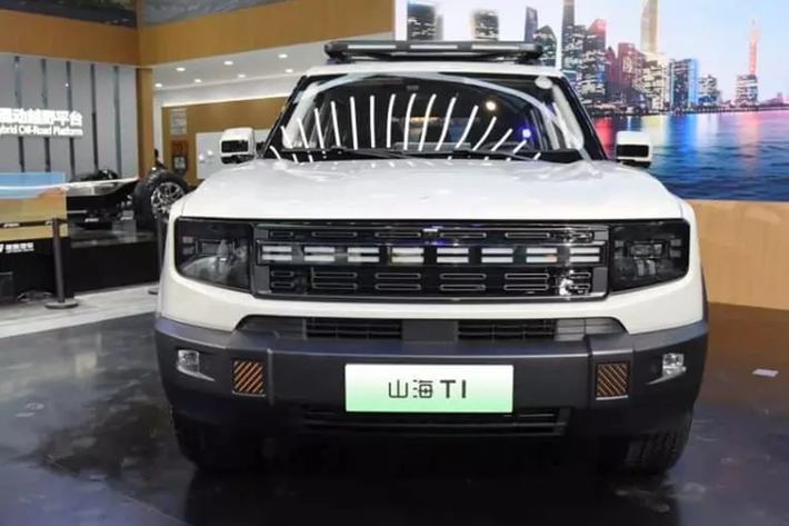 Vào ngày 12/7/2024, mẫu SUV địa hình hạng nhẹ Jetour Shanhai T1 2024 mới đã được công bố trong danh mục mới nhất do MIIT Trung Quốc, đây là động thái cần thiết cho việc 1 mẫu xe mới sắp ra mắt thị trường.