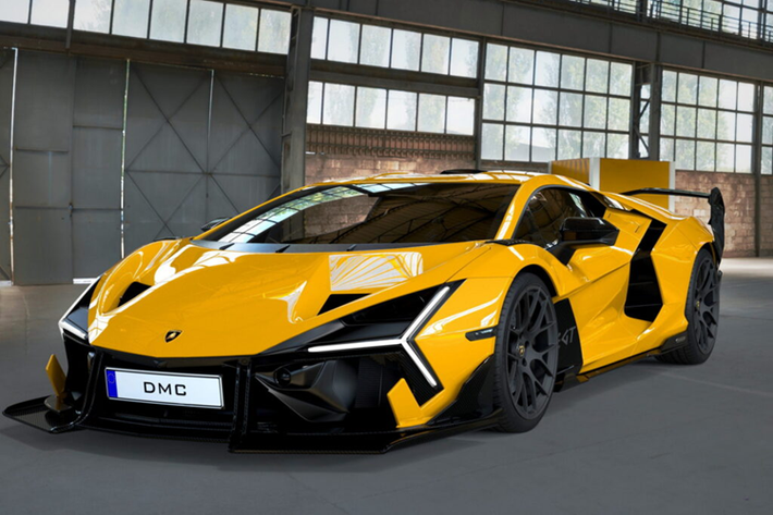 Sau gần 1 năm kể từ khi DMC công bố gói trang bị khí động học Schumacher và Molto Veloce cho siêu xe Lamborghini Revuelto, thương hiệu này mới đây đã tiếp tục cho ra mắt gói nâng cấp khác cho mẫu siêu xe này, từ đây cung cấp thêm những lựa chọn mới cho khách hàng.