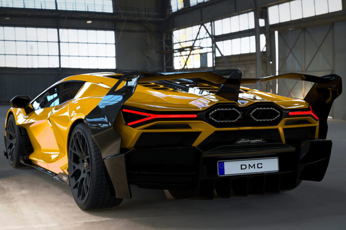 Theo trang web chính thức của hãng độ, giá của bộ bodykit được ấn định trong khoảng từ 288.888 Đô đến 388.888 USD, đắt hơn đáng kể so với gói nâng cấp Molto Veloce / Schumacher được công bố trước đó có giá trị ở mức chỉ khoảng 39.990 – 49.990 USD.