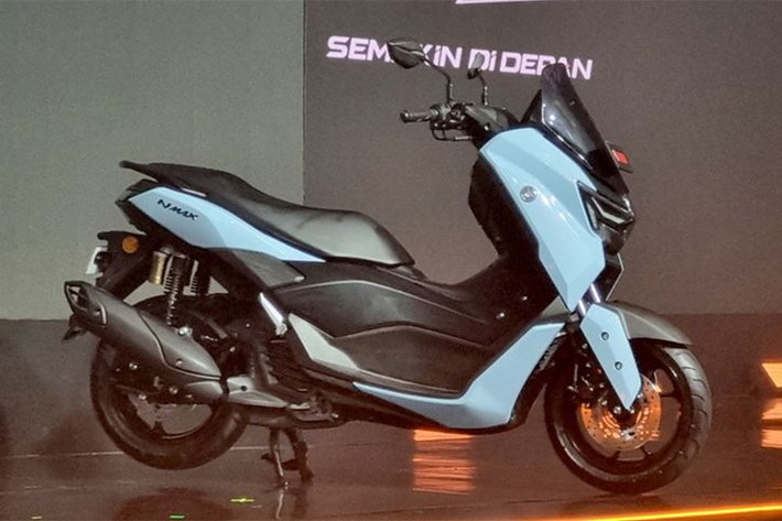 Mẫu xe ga Yamaha Nmax 2024 đã nhanh chóng thu hút sự chú ý của người tiêu dùng ở quốc gia vạn đảo này. Theo thống kê, 1.000 chiếc Nmax đã được đặt mua thành công qua nền tảng Blibli - một trong những sàn thương mại điện tử hàng đầu tại Indonesia.