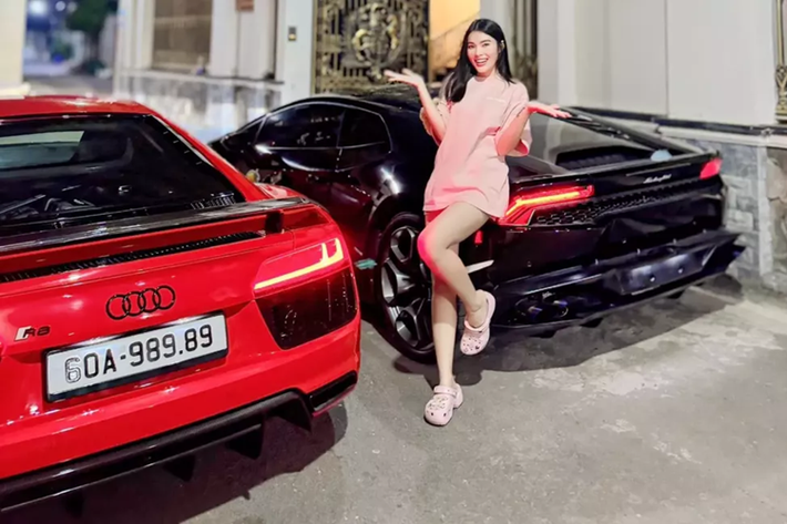 Chính vì điều này đã có nhiều người ngắm đến mẫu siêu xe Lamborghini Huracan này và 1 trong số đó có vợ chồng nữ đại gia đến từ Đồng Nai.