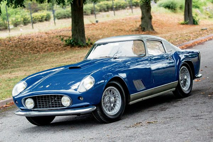 Dòng Superamerica III năm 1957 có ba Weber 46DCF3 để có công suất cao hơn nữa là 355 mã lực. Mỗi chiếc 410 Superamerica đều có thân xe tùy chỉnh, với một số ít của Boano và Ghia nhưng hầu hết là do đội Pininfarina thực hiện.