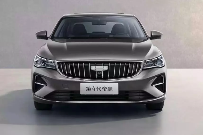 Hiện tại, dòng xe sedan Geeley Emgrand đang ở thế hệ thứ 4, sản xuất từ năm 2021 và chuẩn bị có bản nâng cấp giữa vòng đời. Mới đây, vào ngày 21 tháng 6 năm 2024, hãng xe Geely đã công bố những hình ảnh chính thức của mẫu sedan Emgrand thế hệ thứ tư đời 2025, với tên mã nội bộ là SS11.