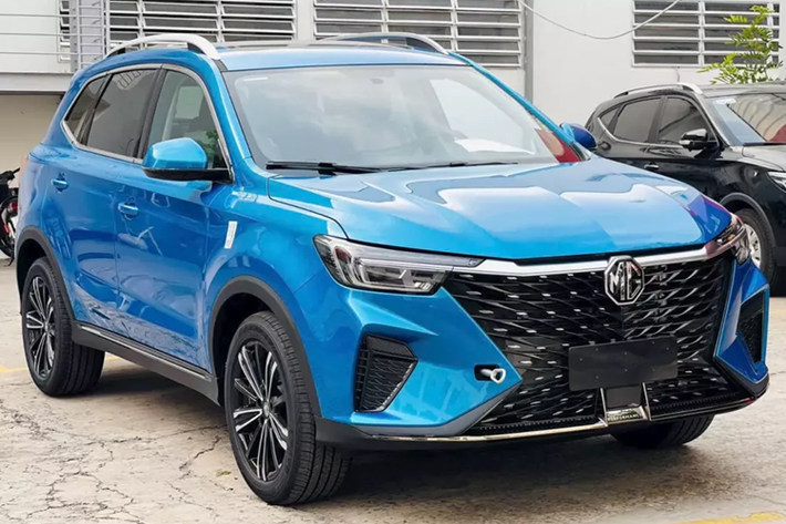 Trong tháng 7/2024 này, thương hiệu MG hiện đang triển khai chương trình ưu đãi chính hãng dành cho các mẫu xe của mình, bao gồm cả RX5. Trong khi đó, ở đại lý, MG RX5 giảm giá sâu hơn nữa.