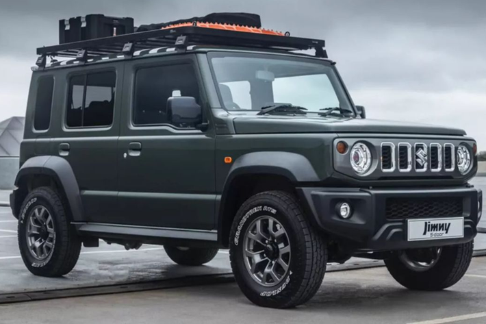 Động cơ 1.5L xăng hiện tại của Jimny chỉ có công suất 103 mã lực, mô-men xoắn 134 Nm. Tuy nhiên, những con số chưa đủ để để đáp ứng khả năng vừa chở nặng vừa vận hành off-road của bán tải.