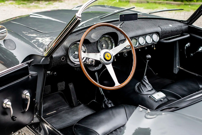 Không lâu sau, Ferrari đã trình làng chiếc 250 GT LWB California Spider và chỉ có 50 chiếc được sản xuất. Ferrari sau đó quyết định chế tạo chiếc California Spider thứ hai dựa trên nền tảng trục cơ sở ngắn hơn 2.400 mm. Tính đến nay chỉ có 56 chiếc được chế tạo và chiếc xe đặc biệt này, khung gầm #1795 GT, là chiếc đầu tiên được chế tạo.