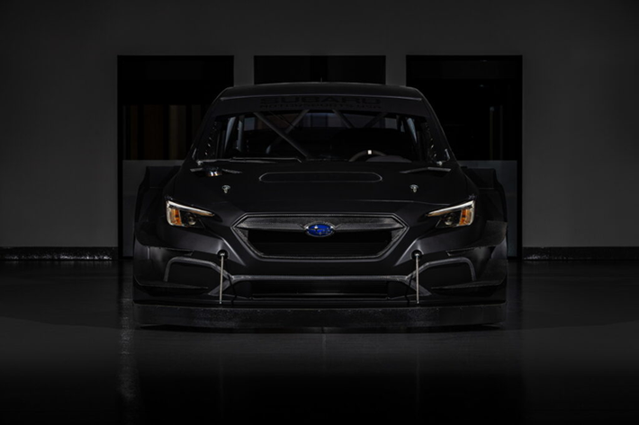 Tay đua Scott Speed cho biết: “Subaru Motorsports USA và đội ngũ tại Vermont SportsCar đã mang đến một con thú hoang. Khi lái chiếc xe, lốp, đường đua và hình dạng rộng hơn mang lại cho xe một cảm giác rất độc đáo với độ bám đường đáng kinh ngạc.