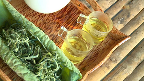 Đáng lưu ý, tác dụng giảm cân của lá sen được đánh giá cao. Làm được điều này là bởi lá sen chứa lượng calo và carbonhydrat có khả năng tạo cảm giác no lâu, hạn chế cảm giác thèm ăn.