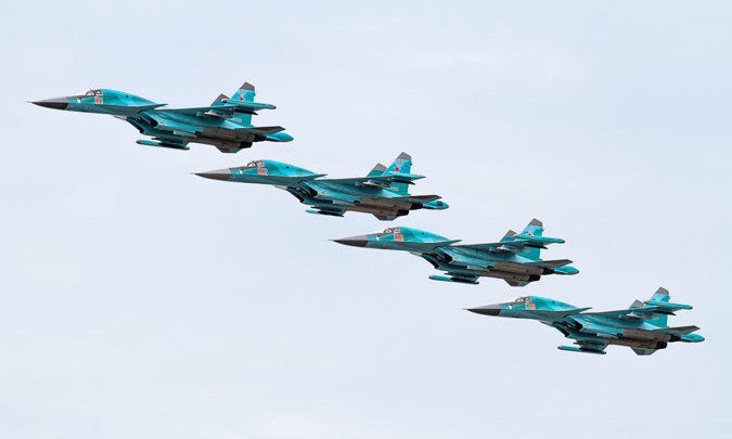 Do đó, Su-34 có thể sẽ đóng vai trò trung tâm hơn bất kỳ máy bay chiến đấu nào khác của Nga, trong chiến dịch nếu nó nổ ra. Trong khi các nguồn tin phương Tây đã nhiều lần bày tỏ sự chắc chắn về ý định xâm lược Ukraine của Nga. Nguồn ảnh: Pinterest.