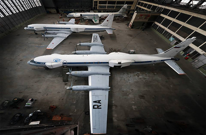 Air Recognition dẫn lời Alexander Gorbunov – Giám đốc Viện nghiên cứu thực nhiệm và chế tạo máy Myasishchev cho biết, viện này sắp chuyển giao cho Bộ Quốc phòng Nga bộ ba máy bay tác chiến điện tử IL-22PP Porubshchik nhằm tăng cường khả năng phòng không vệ của Nga trước các thách thức an ninh từ bên ngoài. Nguồn ảnh: UAC.
