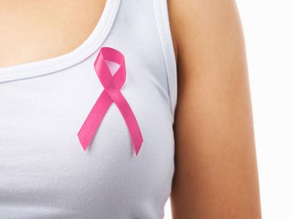 6. Ung thư vú: Nồng độ estrogen cao có thể làm tăng nguy cơ ung thư vú ở phụ nữ. Không hoạt động thể chất là một trong những lý do chính cho sự mất cân bằng trong hormone giới tính này.