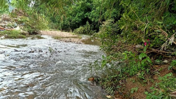 Rủ nhau chơi gần suối, 2 cháu bé đuối nước ở Yên Bái: Trưa 22/4, cháu T.N.P.L. (SN 2012) và T.N.M. (SN 2013) cùng ở xã Yên Bình rủ nhau ra suối tại khu vực Cầu Sắt trên địa bàn xã chơi, sau đó không may cả hai cháu bị đuối nước dẫn đến tử vong. (Ảnh minh hoạ)