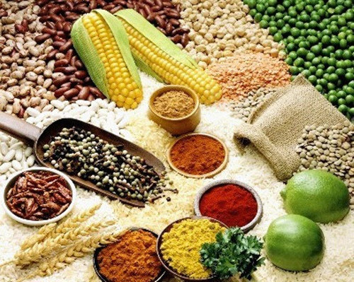Các loại ngũ cốc, rau xanh và trái cây tươi là một trong những nguồn xơ lành mạnh nhất giúp cho hệ tiêu hóa được khỏe mạnh.