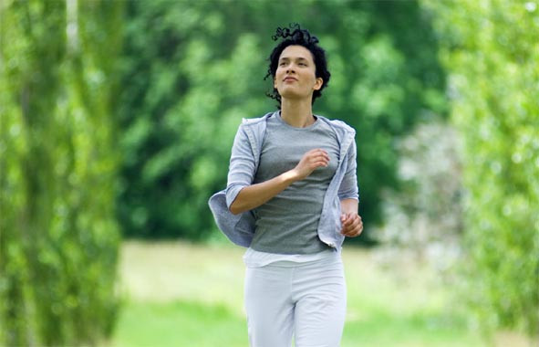 Tập thể dục thường xuyên là cách giúp đỡ tuyệt vời nhất cho lá phổi. Ngoài ra, bạn cũng nên tánh xa thuốc lá, bởi nó sẽ tàn phá phổi mạnh nhất trong các cơ quan cơ thể.