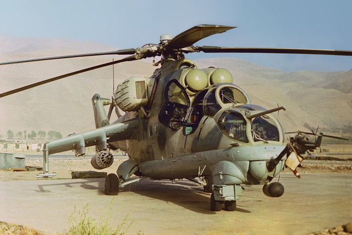 Bây giờ, theo lời của các quan chức Afghanistan, nguồn tài chính mua máy bay đã được tìm thấy. Và câu hỏi bây giờ là Moscow đã sẵn sàng để chuyển từ sự đồng ý chính thức sang thực tế chưa? Nga có sẵn sàng cung cấp vũ khí để chống lại Taliban?