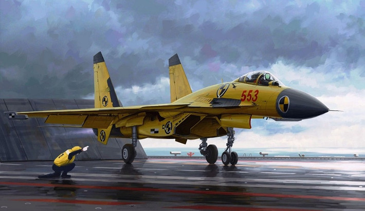 Vũ khí chính của tàu là 24 tiêm kích hạm J-15 Flying Shark; đây là bản sao nội địa của máy bay chiến đấu Su-33 của Nga, một nguyên mẫu cũng được mua lại từ Ukraine vào năm 2001. Ngoài ra Liêu Ninh còn được trang bị 6 trực thăng chống ngầm Z-12F, 4 chiếc cảnh báo sớm trên không và 2 trực thăng cứu hộ Z-9.