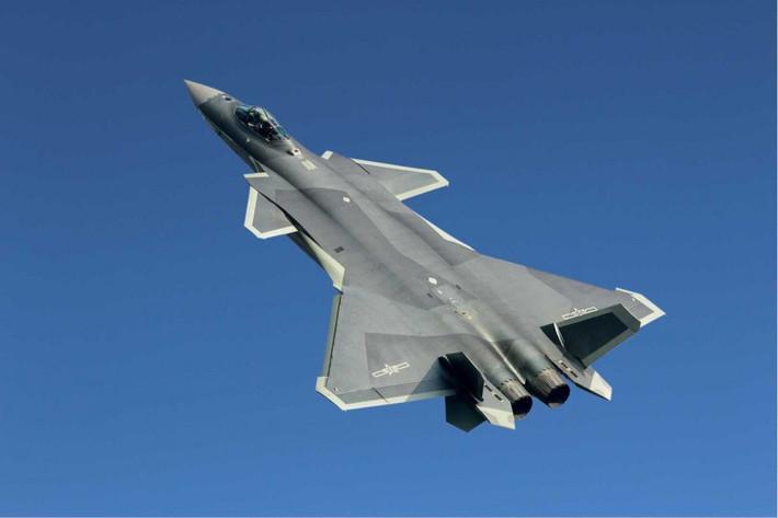 Kế đến là Chengdu J-20 có giá100 triệu USD. Có rất ít thông tin về máy bay phản lực thế hệ thứ 5 của Trung Quốc và giá của nó cũng chỉ là suy đoán. Tuy nhiên, xét đến thực tế là chi phí nhân công ở nước này đang tăng đều đặn, cũng như nước này phải mua tất cả các động cơ phản lực RD 93 và AL-31 bản xuất khẩu từ Nga.