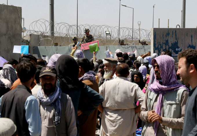 Sự bất định và lo sợ đối với hàng ngàn người Afghanistan đã rời khỏi đất nước trong vài ngày qua, những người sẽ tự hỏi liệu họ có còn được quay về quê hương nữa không.