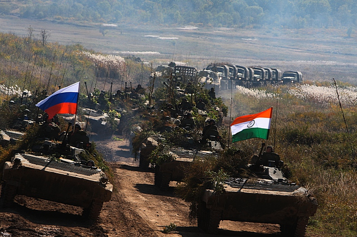 Do đó việc loại trừ Trung Quốc và việc Ấn Độ tham gia Zapad mang tính biểu tượng hơn là chiến lược đối với Nga. Putin đang báo hiệu mong muốn hợp tác với các lực lượng chống Taliban như Ấn Độ, đồng thời "ngáng giò" người ủng hộ lớn nhất của Taliban là Trung Quốc.