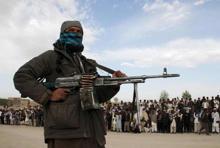 Theo Cao ủy Nhân quyền Liên hợp quốc Michelle Bachelet cho biết, Taliban được cho là đã bắt đầu thực hiện các vụ sát hại trả thù các quân nhân của lực lượng an ninh Afghanistan trước đây và đang giam giữ các cựu quan chức của chính phủ Afghanistan hiện đã bị lật đổ, một số người trong đó đã chết.