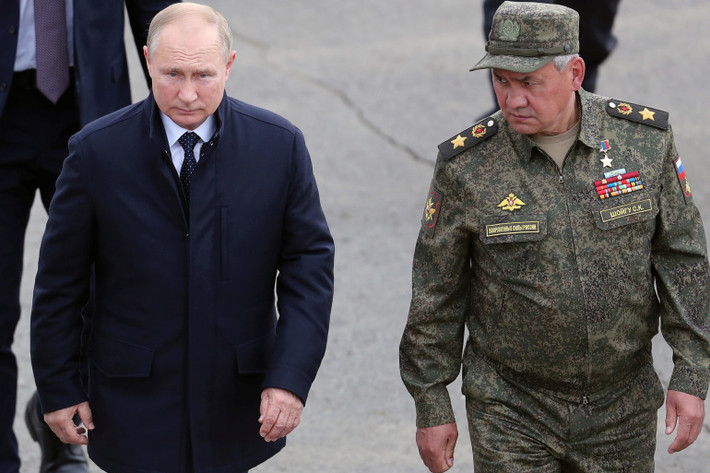 Phía Nga cũng liên tục trấn an khi nói rằng, cuộc tập trận quy mô lớn như Zapad-2021 cũng chỉ là một phần trong các cuộc diễn tập mà Quân đội Nga đã tiến hành thường xuyên trong những năm gần đây, và chỉ với mục đích phòng thủ, không đe dọa bất cứ quốc gia nào.