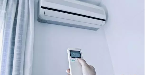 Ngoài ra bạn có thể bổ sung nước bằng cách ăn trái cây, rau và một số thực phẩm khác. Ảnh: vietnamnetjsc.