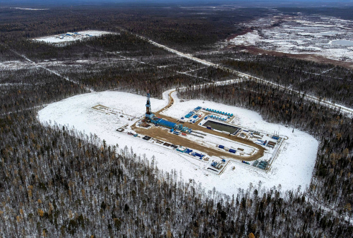 Ukraine đã từ chối gia hạn thỏa thuận, nhưng Bloomberg cho biết một lựa chọn đang được xem xét là các công ty châu Âu mua và bơm khí đốt từ Azerbaijan vào các đường ống của Nga hướng tới châu Âu.