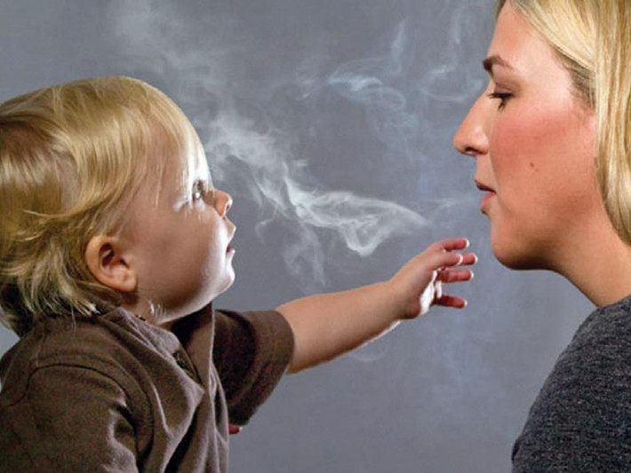 Các môi trường tiếp xúc gần gũi như khu tập thể, khu cắm trại, trường học là những nơi có nguy cơ gây lây truyền cao.