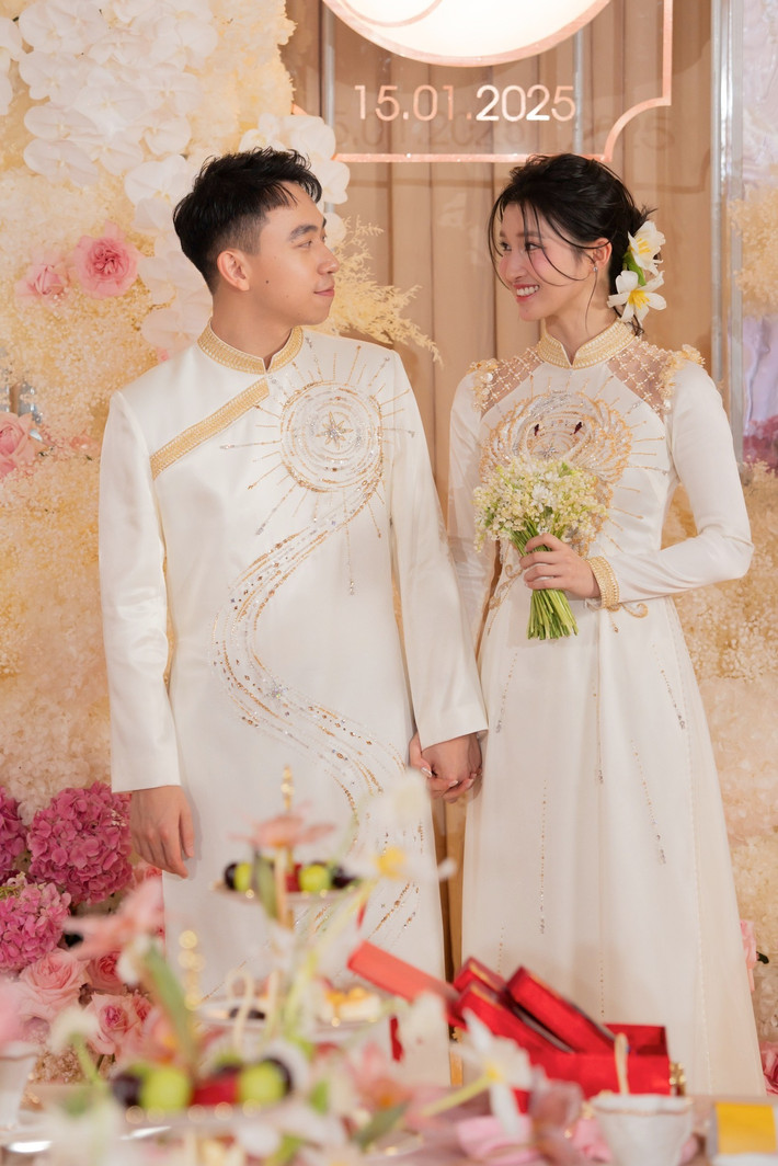Thông tin Á hậu Phương Nhi và doanh nhân Phạm Nhật Minh Hoàng tổ chức lễ ăn hỏi thu hút sự quan tâm của cộng đồng mạng. Ảnh: Saostar