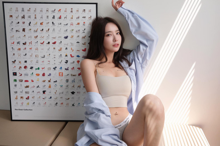 Điều mà dân tình ấn tượng nhất ở cô gái này lại chính là vóc dáng cực bốc lửa mà cô sở hữu.