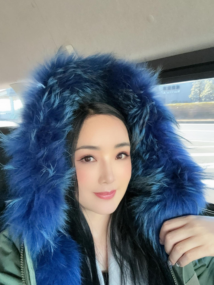 Hoa hậu Giáng My mặc áo khoác lông đi du lịch trong tiết trời âm 4 độ C. Ảnh: FB Giang My Nguyen