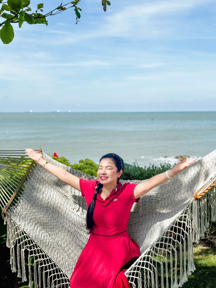 Trong sự nghiệp, nữ diễn viên ghi dấu ấn qua hàng loạt bộ phim như “Người đẹp Tây Đô“, “Ngọc trong đá“, Vĩnh biệt mùa hè, Xương rồng đen...Ảnh: FB Trần Việt Trinh