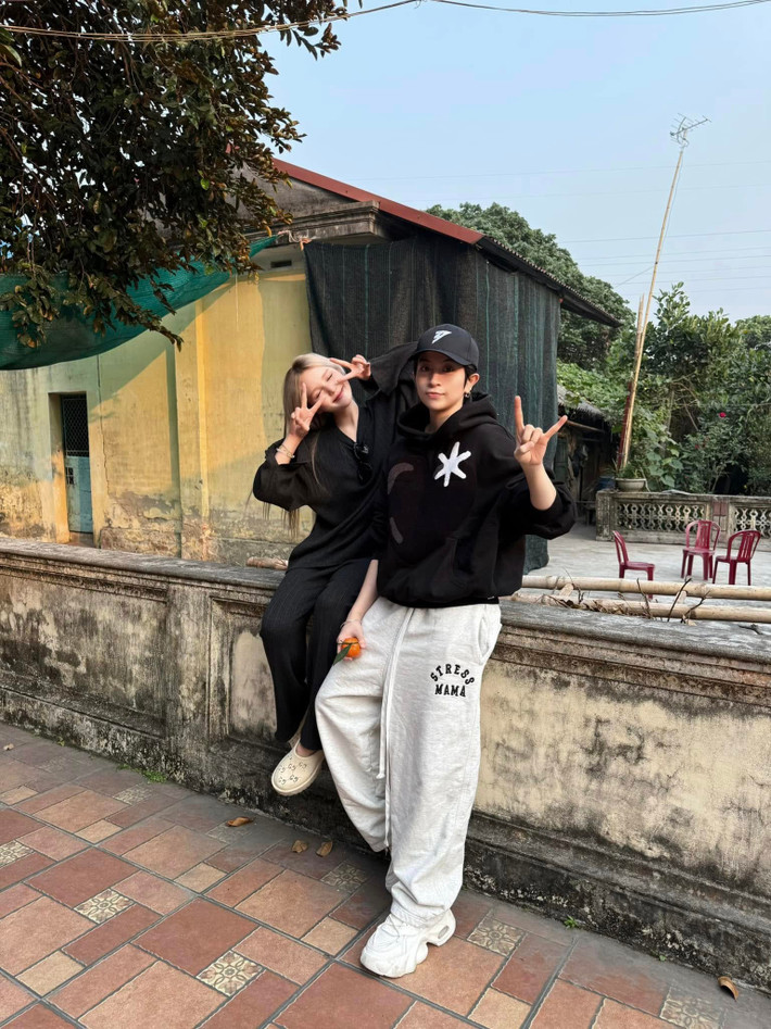 Xoài Non và Gil Lê ngày càng cởi mở trong việc khoe những khoảnh khắc ở bên nhau. Ảnh: FB Phạm Trang