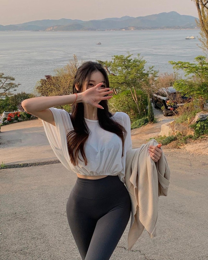 Mỹ nhân Hàn Quốc từng được tờ Sohu (Trung Quốc) tán dương nhan sắc.