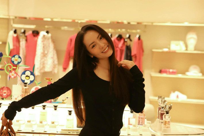 Ca sĩ Phương Linh được khen trẻ trung. Ảnh: FB Tran Phuong Linh