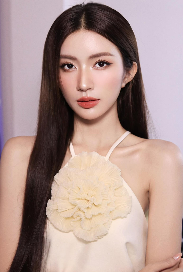 Tin tức sao Việt 7/1: Diễn viên Ngọc Huyền khoe cận cảnh nhan sắc ngày càng sắc sảo, trưởng thành. Ảnh: FB Nguyễn Ngọc Huyền