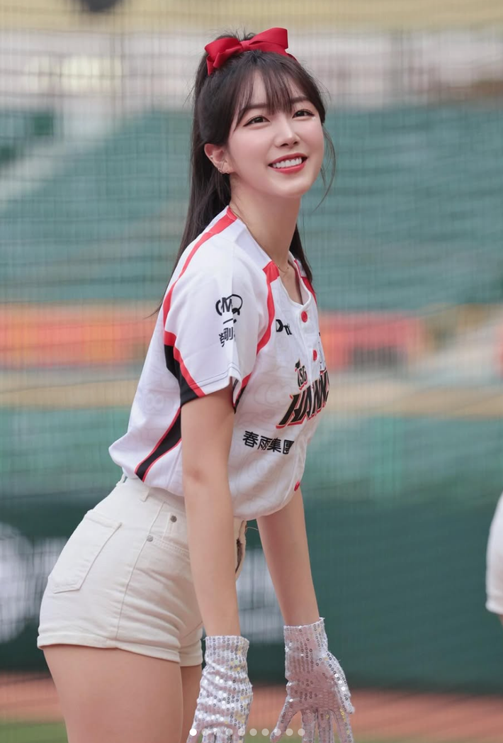 Sở hữu một gương mặt nhỏ, thanh tú, nhìn Ji Hyun xinh đẹp chẳng thua kém nữ idol nào của Hàn Quốc.