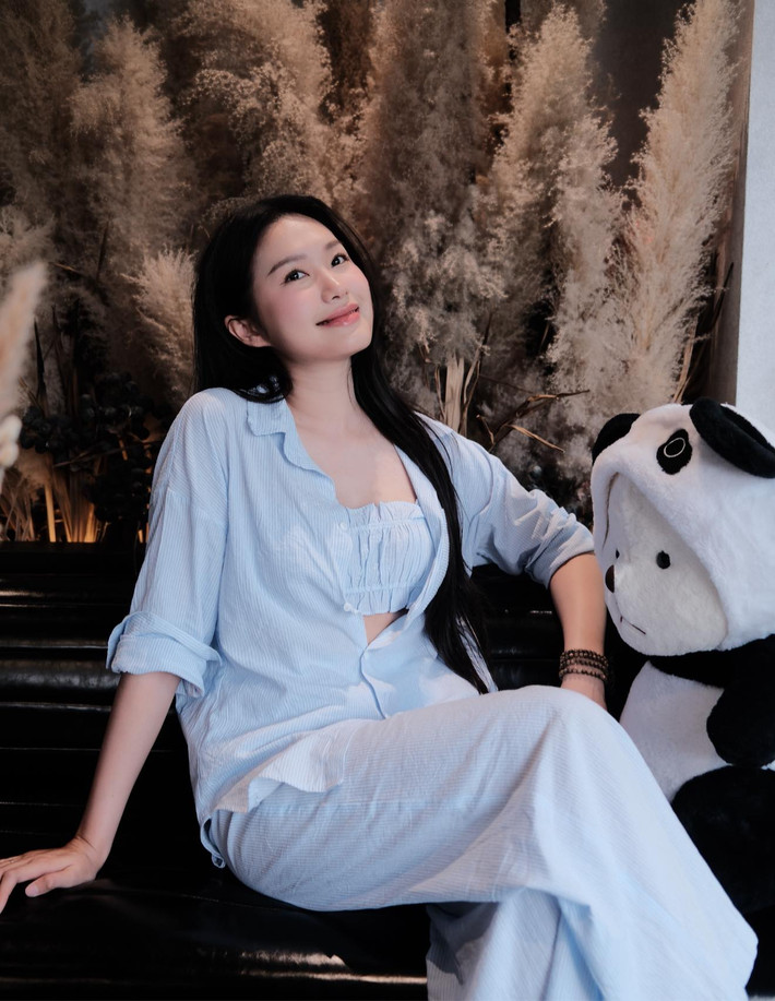 Người đẹp Doãn Hải My được khen "gái một con trông mòn con mắt" khi khoe ảnh mới. Ảnh: FB Doan Hai My